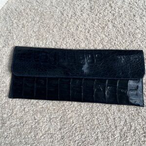 🛑SOLD🛑 Brand New Navy Crocodile Embossed Clutch